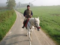 Damien avant le grand départ ds l'équipage de la chasse à courre. Formation oblige. Il sera au top.